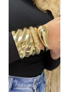 Set de Brazalete maximalista dorado y plateado - Diseño  geométrico  y con ondas