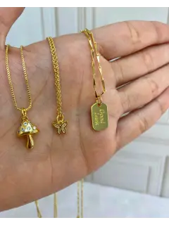 Collar de dijes de hongo, mariposa y placa con frase Good Luck - Al mayor