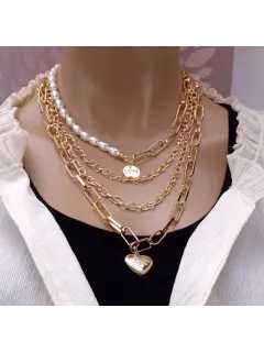 Juego de collar en capas