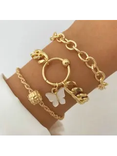 Set de triple pulsera casual con dije de mariposa blanca.
