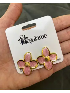 Zarcillo floral rosa