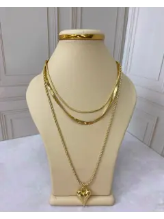 Set de collar triple -  Dije de corazón, baño de oro 18K. Serie #CO018