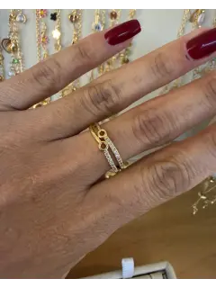 Anillo doble con circones entrelazados - Dorado