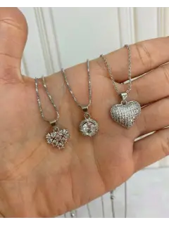 Collar - Dije de punto de luz + corazones con circones