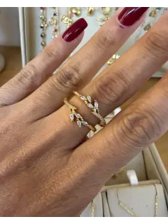 Anillo doble de rama de olivo con circones